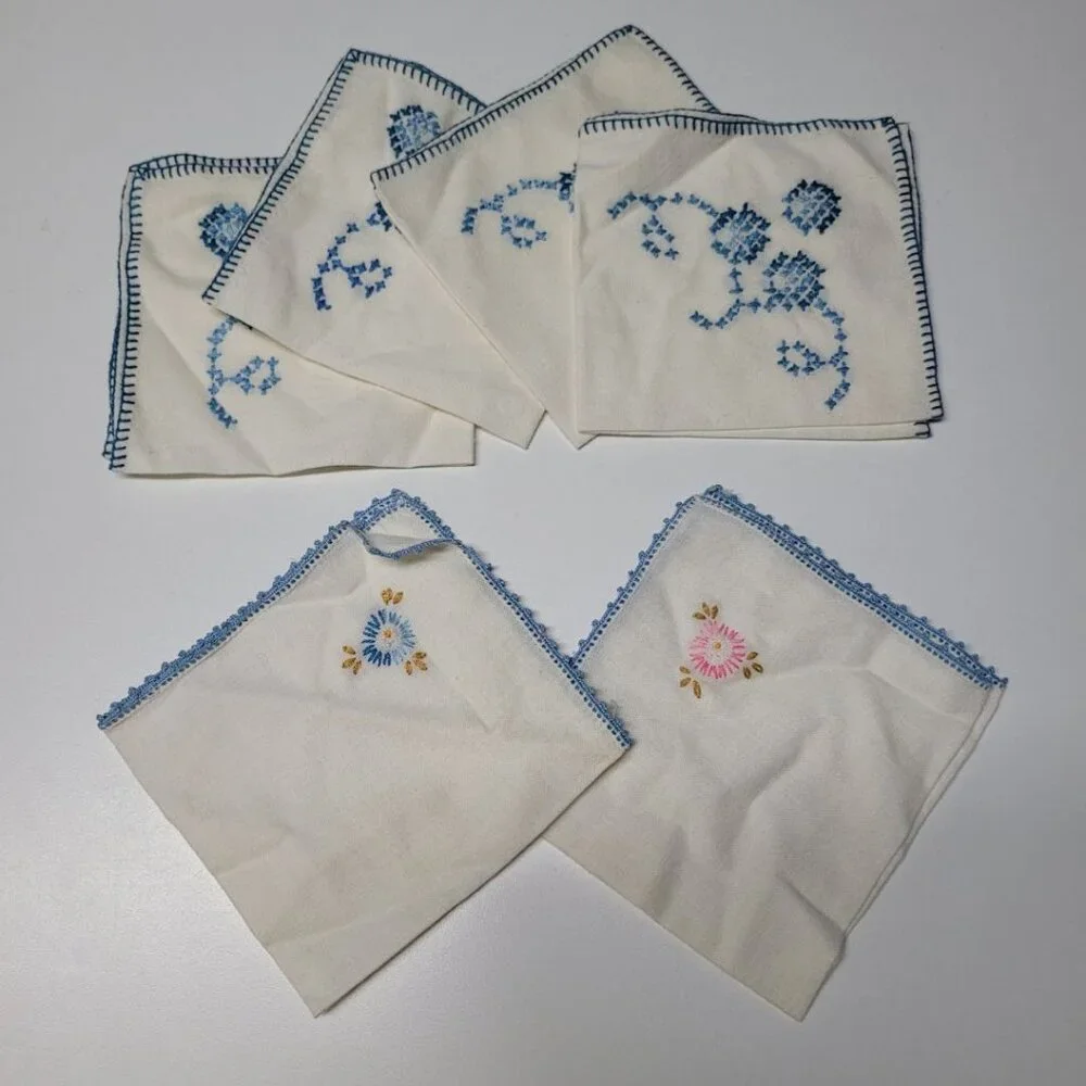 Embroidered‎ Napkin Vintage Linen Handmade Flowers Stitched Blue 10 Inch Blue